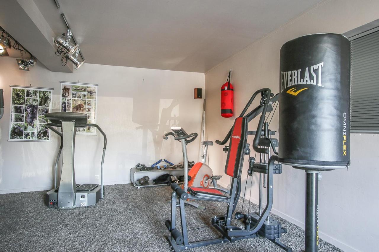 Gite L'Ardoisier 7 Pers Sauna Bayeux 2Km Gueron Bagian luar foto